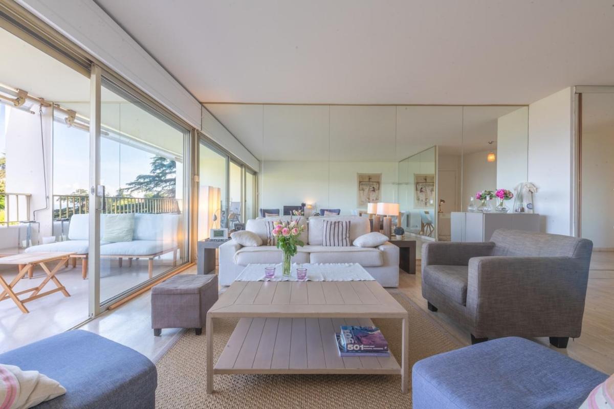 Riviera Escape - Sea View, Pool & Tennis Apartment