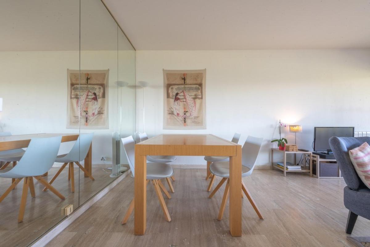 Riviera Escape - Sea View, Pool & Tennis Apartment Cannes